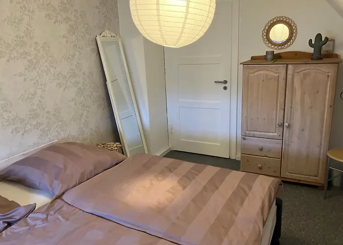 Gemuetliches 70qm Mit Garten Sitzecke Grill 5 Minuten Zum Apartman *